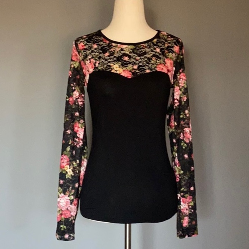 Forever 21 Floral Lace Knit Sweetheart Top Fitted Shirt - Picture 5 of 10